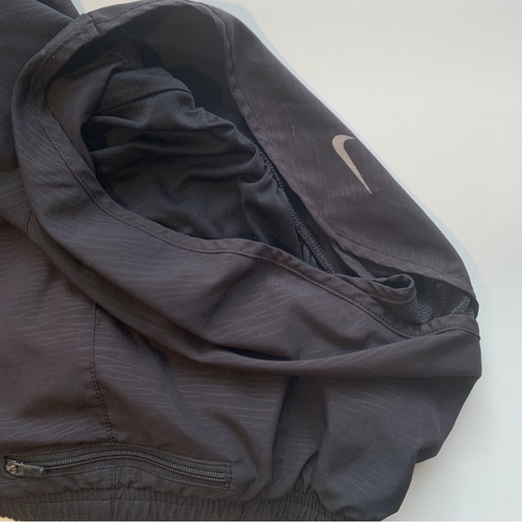 nike dri-fit black shorts (size xs) - Picture 4 of 5